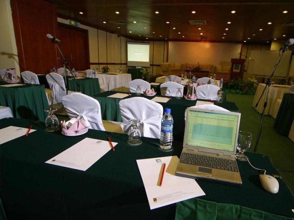 Sand & Sandals Desaru Beach Resort & Spa Fasiliteter bilde A conference room
