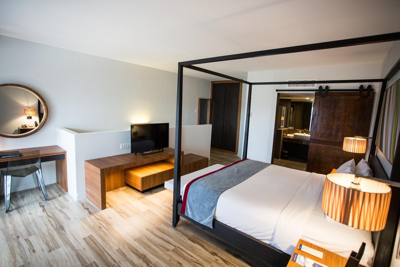 Sand & Sandals Desaru Beach Resort & Spa Eksteriør bilde A bedroom at the hotel